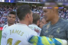 加维：巴塞罗那骄傲之翼，足球场上的无畏战士